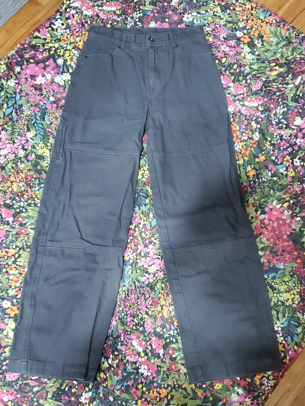 no boundaries men's cotton cargo pants in dark grey 28x31